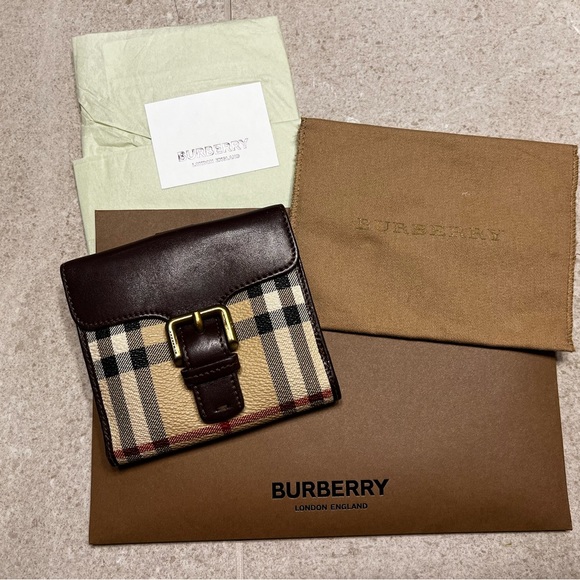 Genuine Vintage Leather Burberry Purse Wallet 